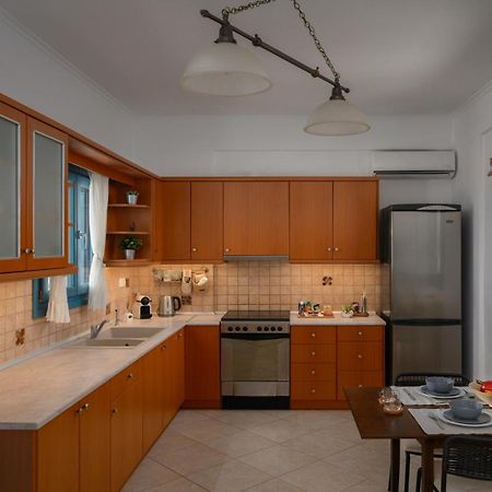 Vourvoúlos Skarmoutsos Holiday Home מראה חיצוני תמונה